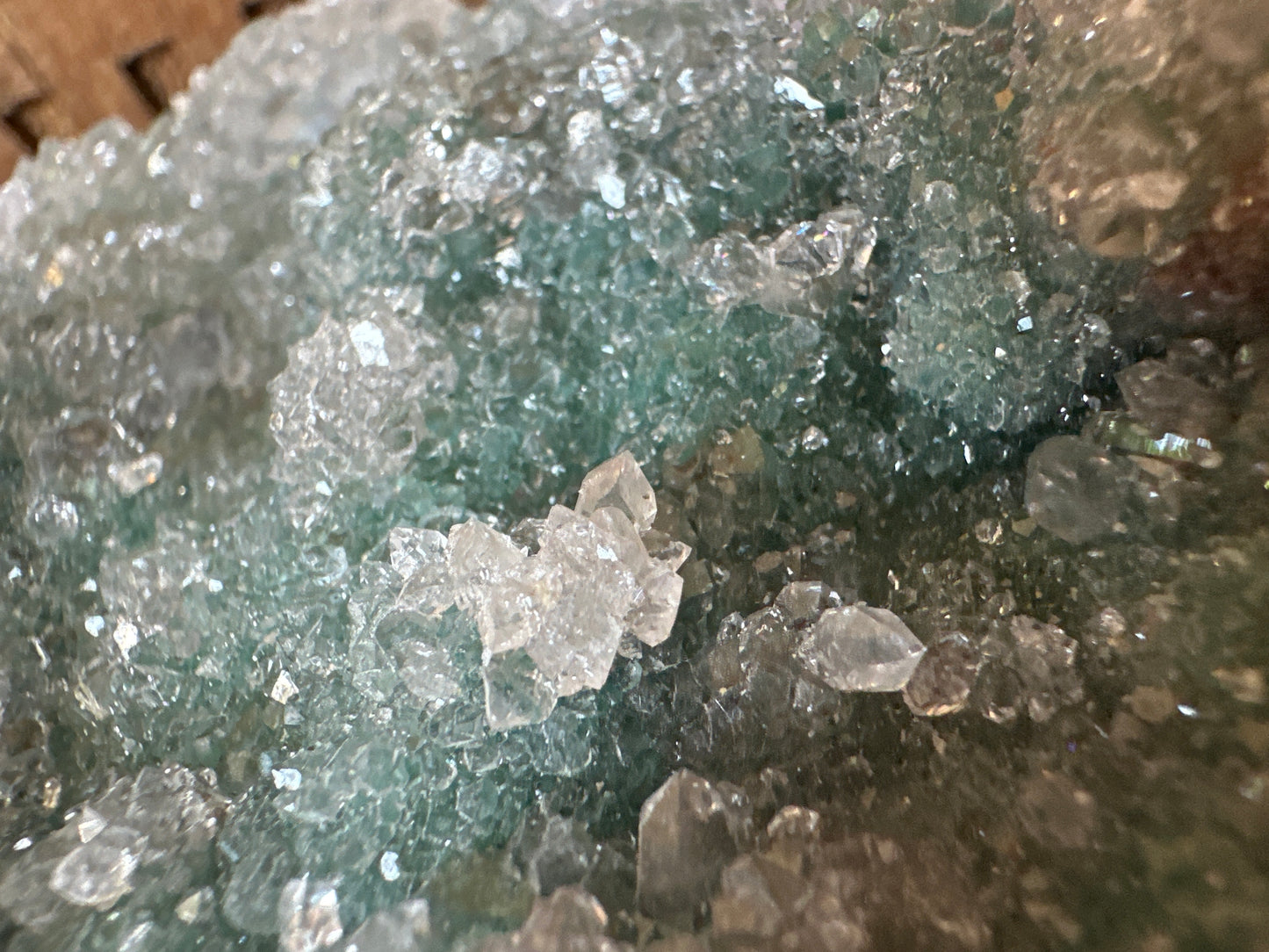 Zeolite. High quality.